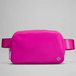 Sonic Pink Everywhere Belt Bag 1L